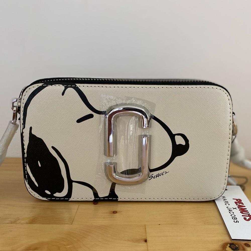 Marc Jacobs x Peanuts The Snapshot